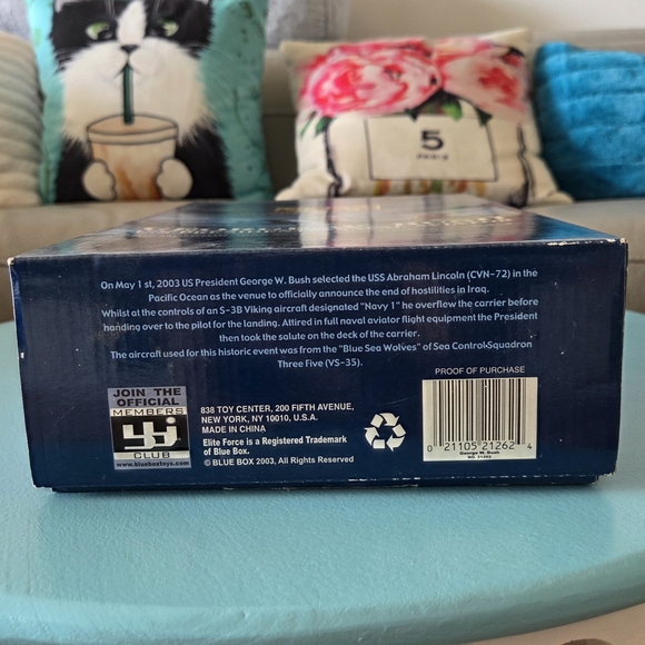 George W. Bush - ELITE FORCE AVIATOR - Picture 9 of 9